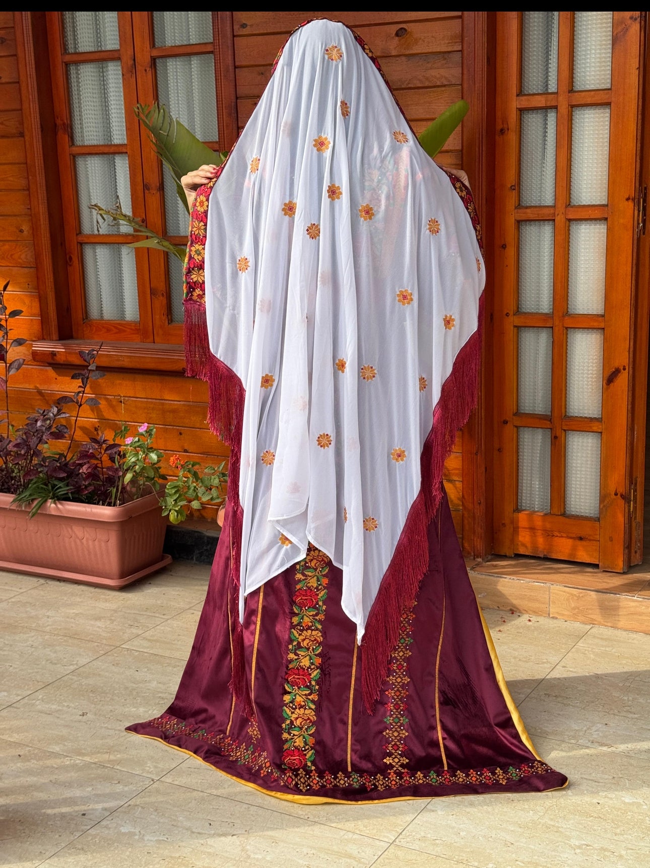 Burgundy slik velvet thobe
