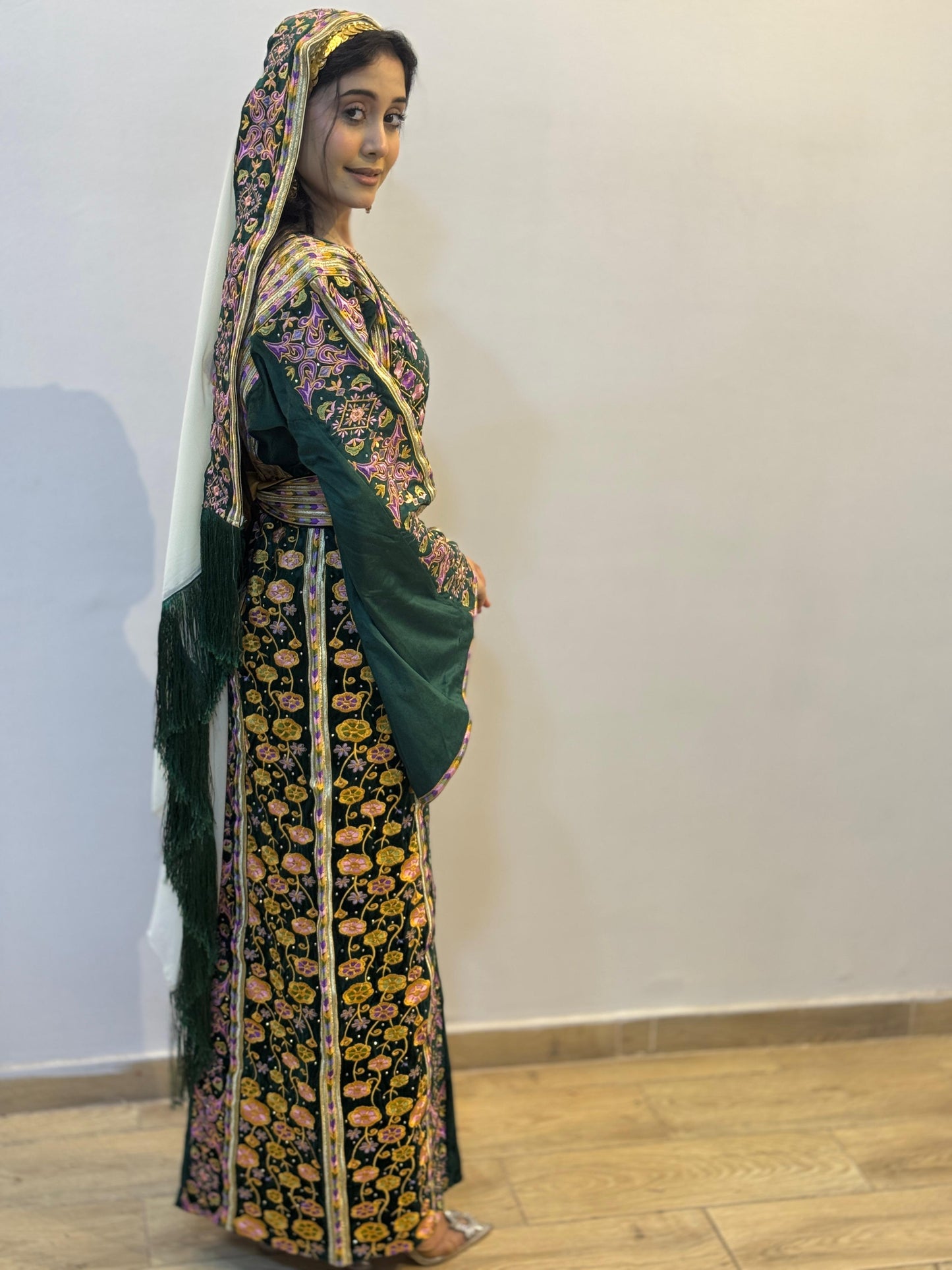 Read-made green silk velvet thobe