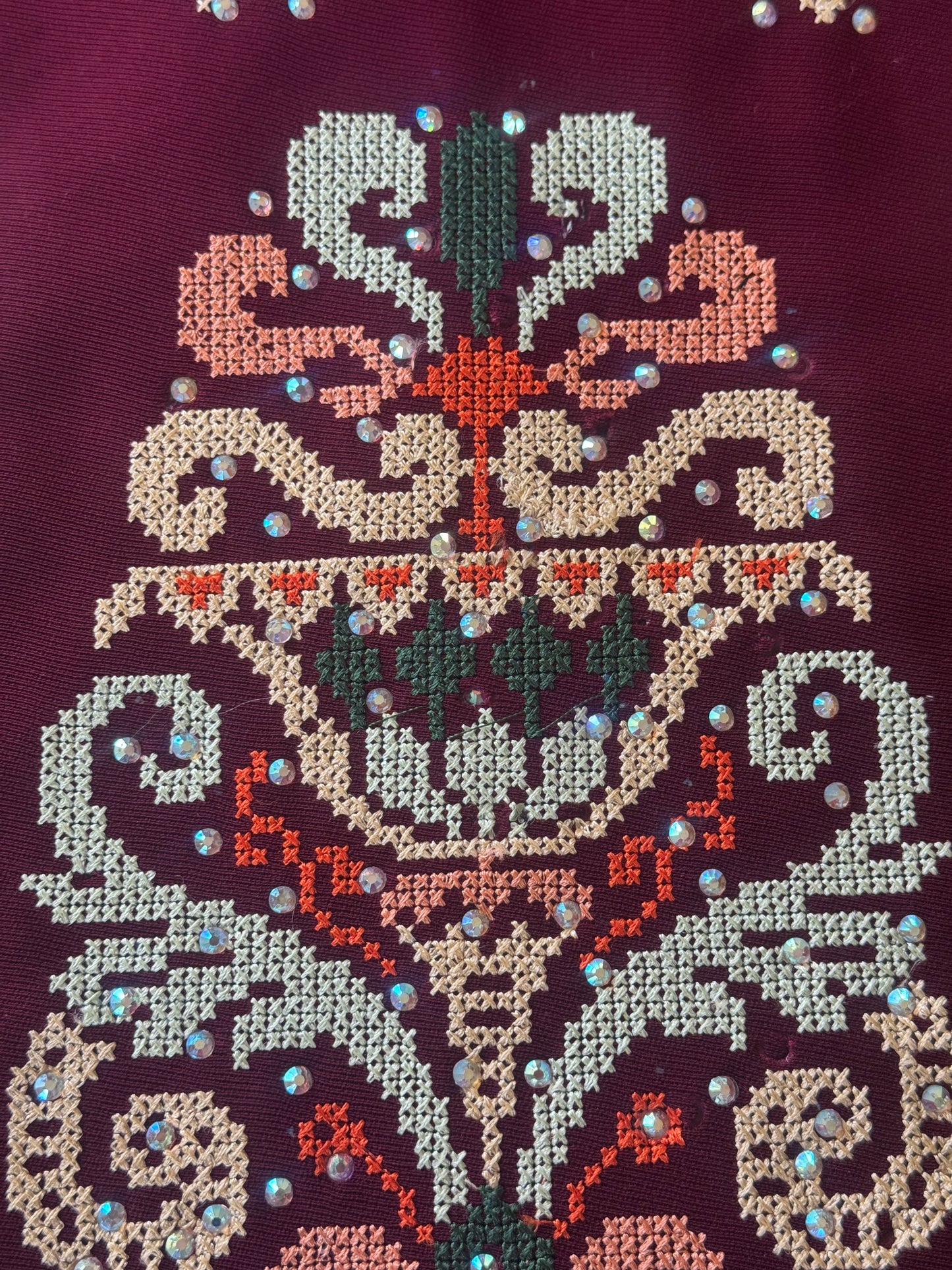 Burgundy fabric thobe