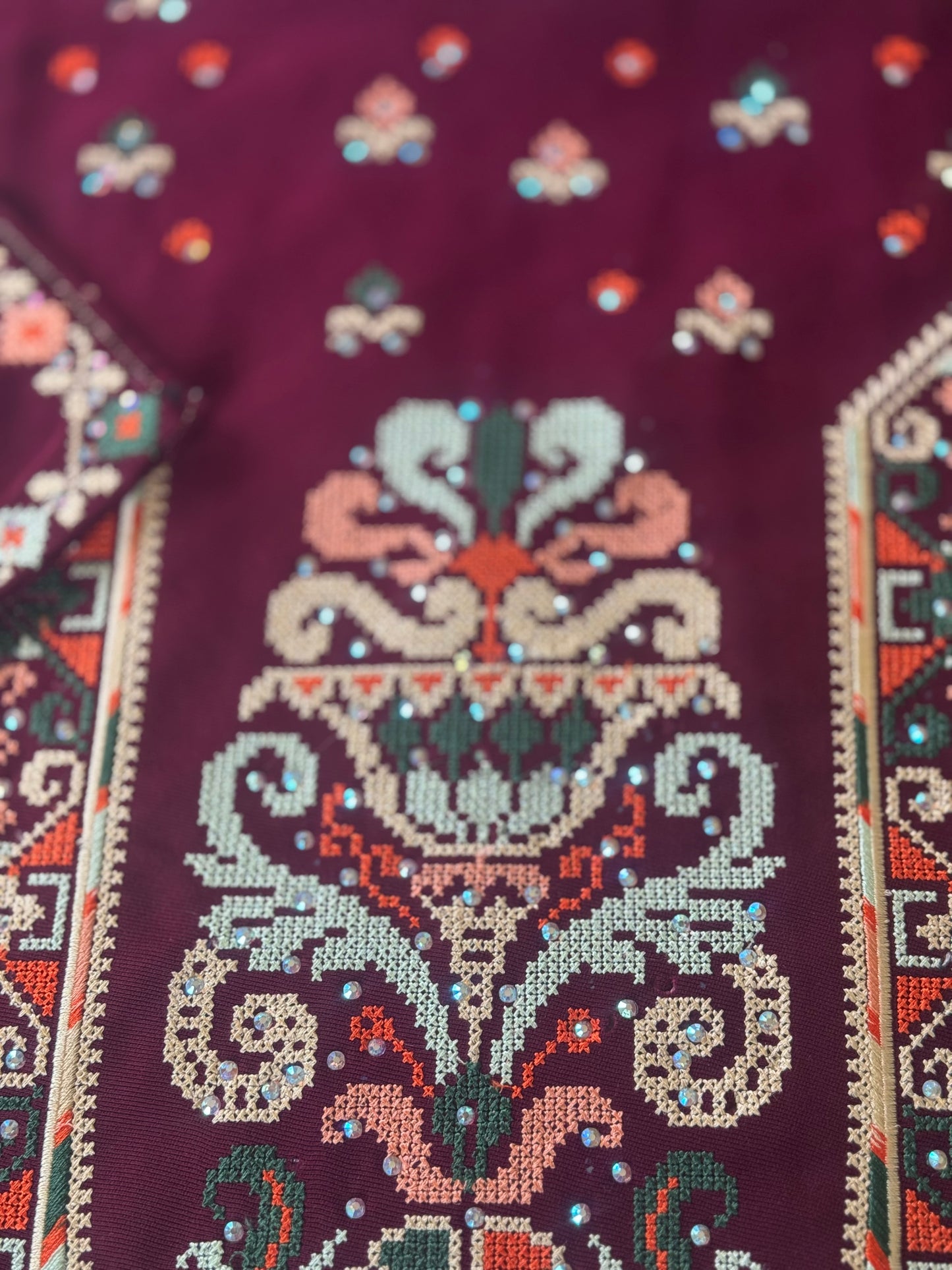Burgundy fabric thobe
