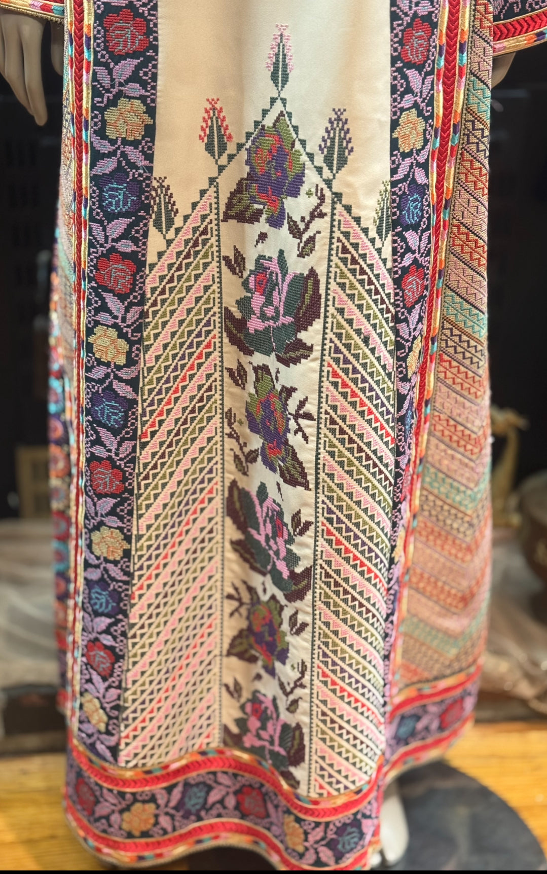 Off-white thobe colorful embroidery