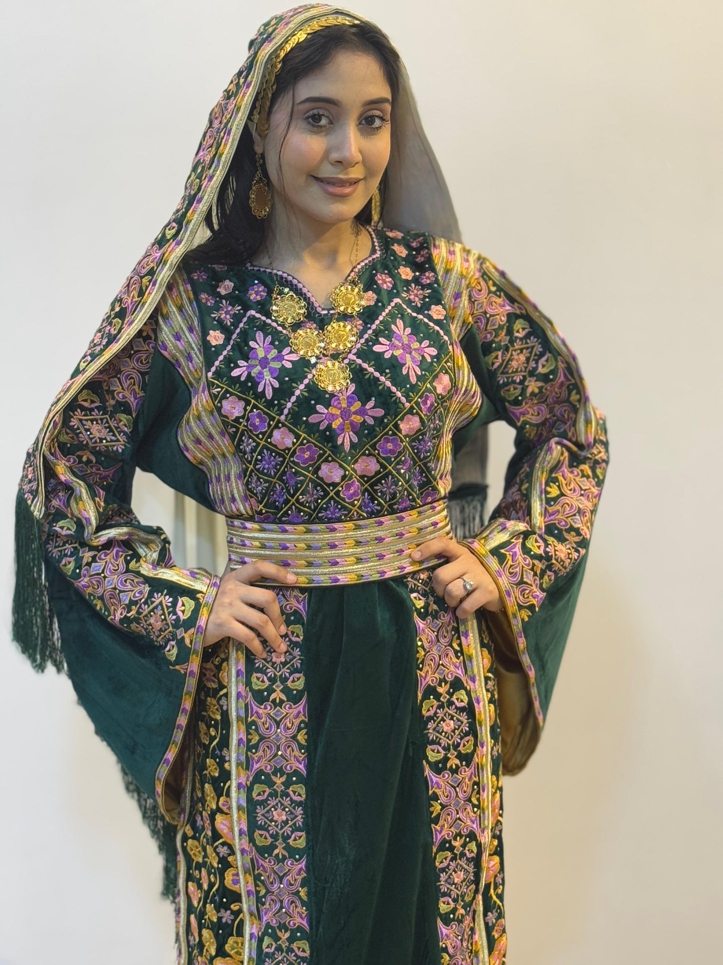 Read-made green silk velvet thobe
