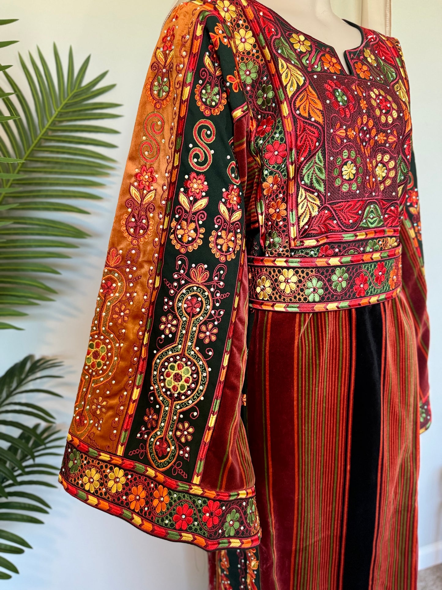 Velvet Jana and Nar Malakah