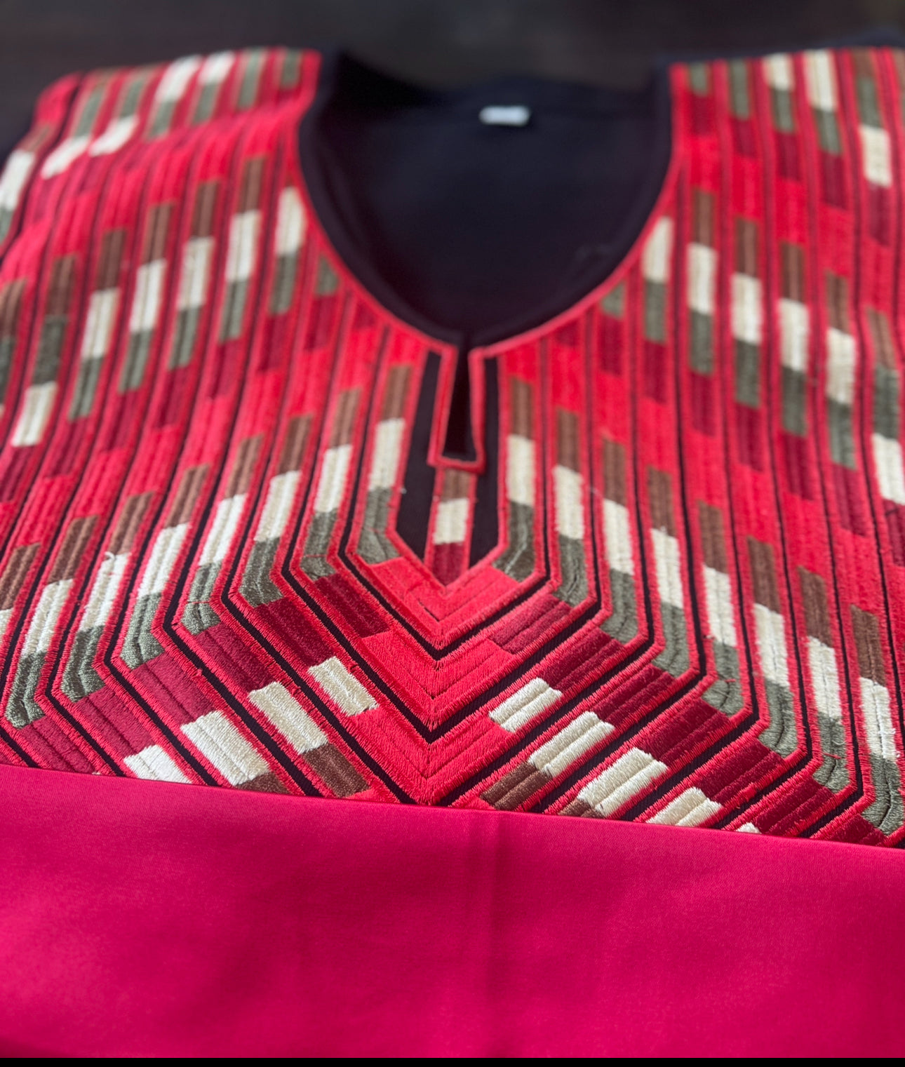 Black and red Manajal thobe