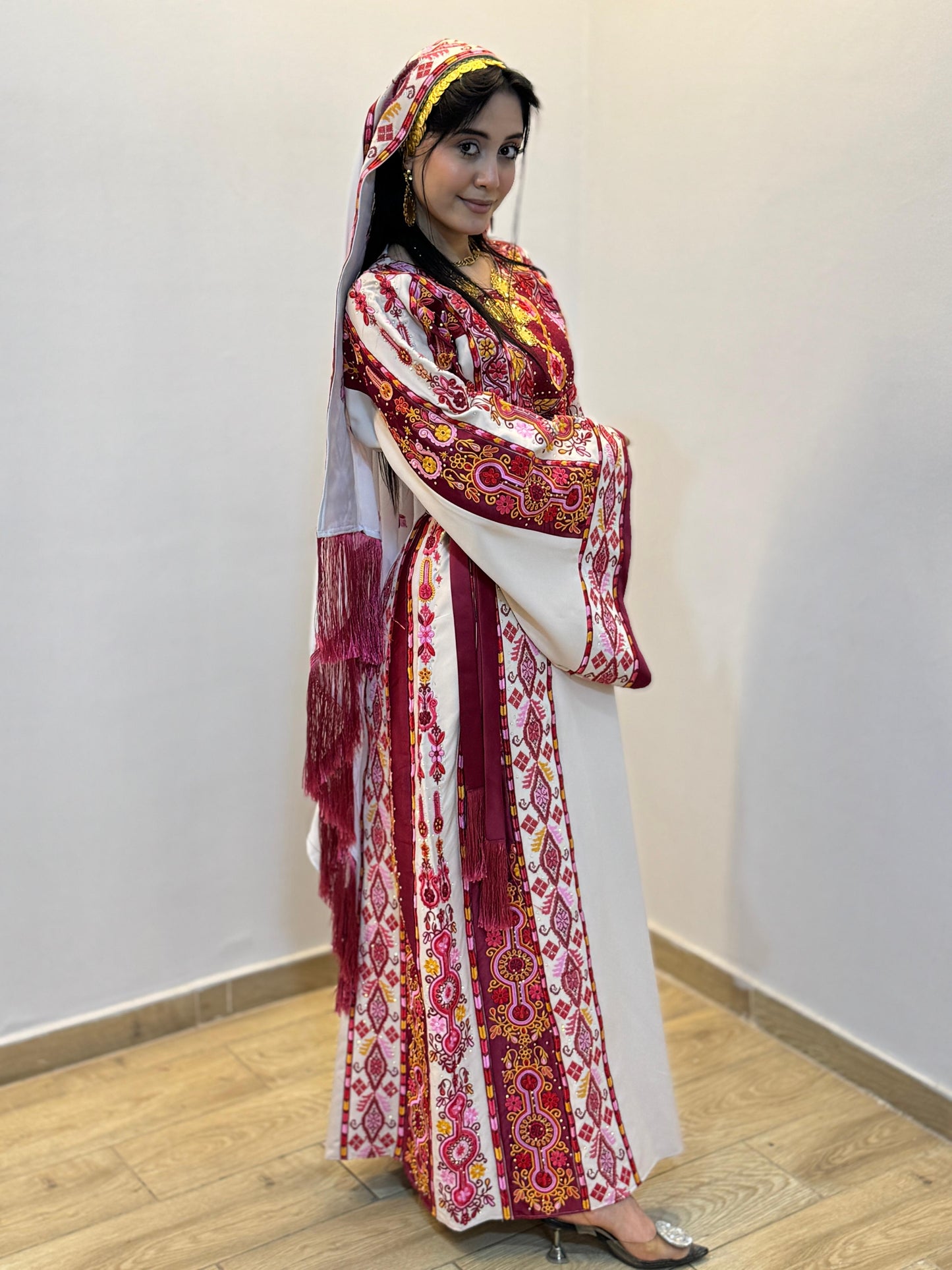 White and red thobe