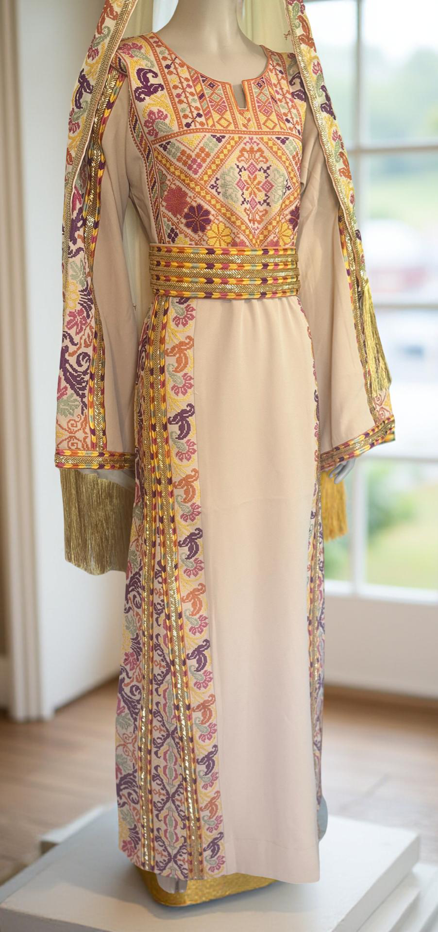 Beige thobe with beautiful colors