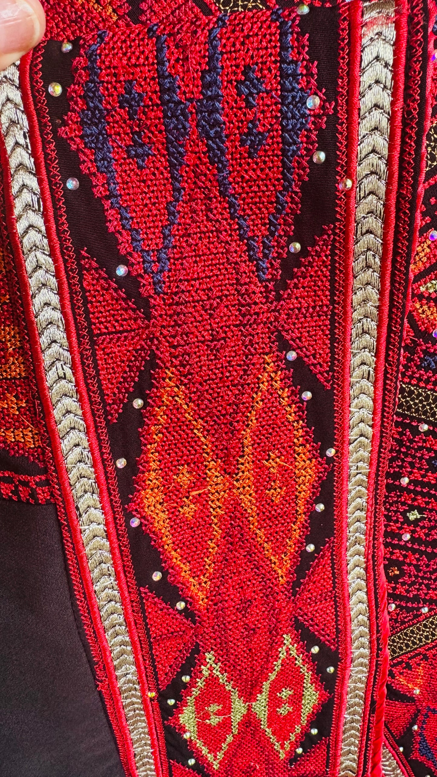 Black and  Red Embroidered Thobe