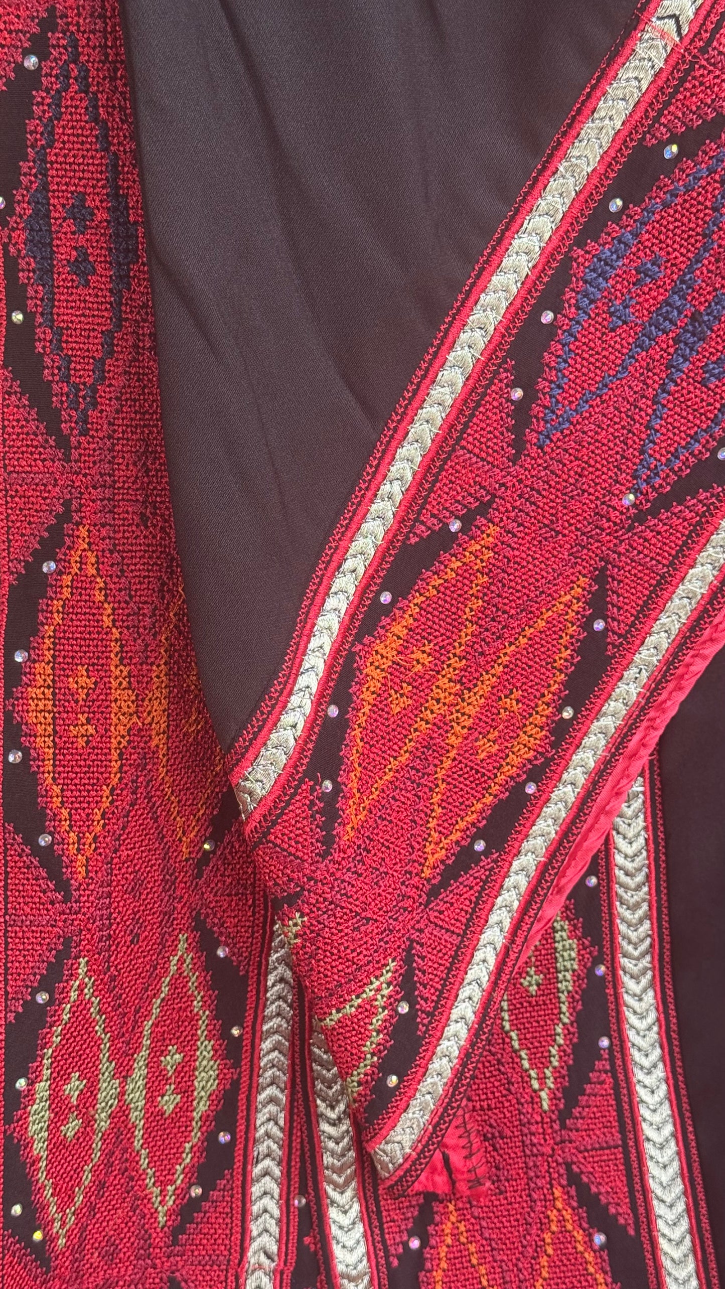 Black and  Red Embroidered Thobe