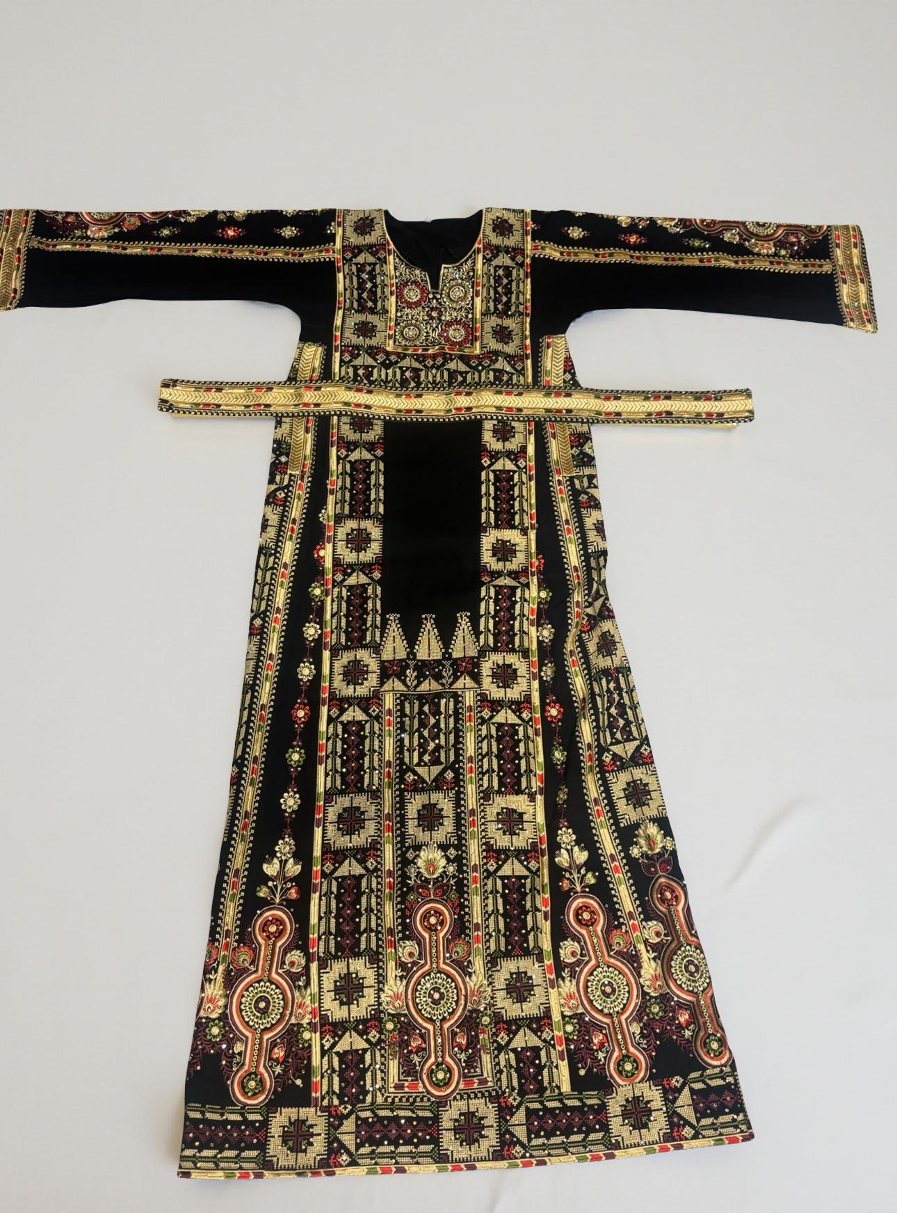 Black and beige thobe