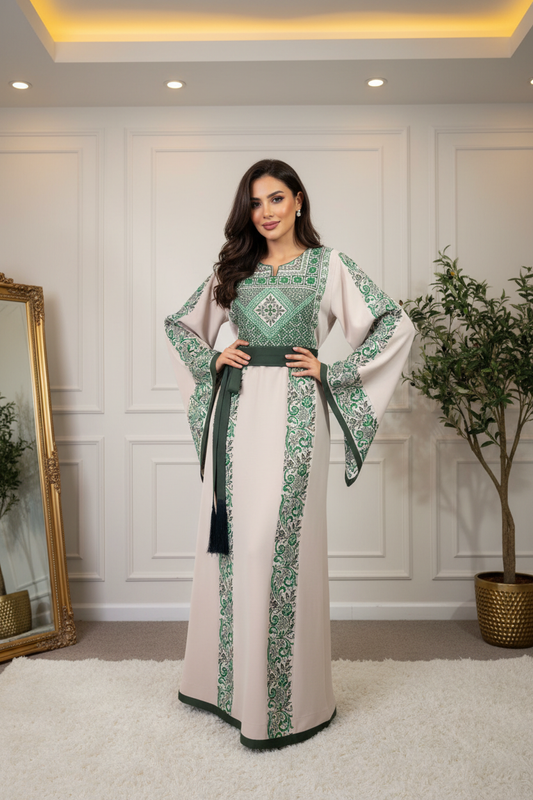 Leila Dynamic Pose in Boutique