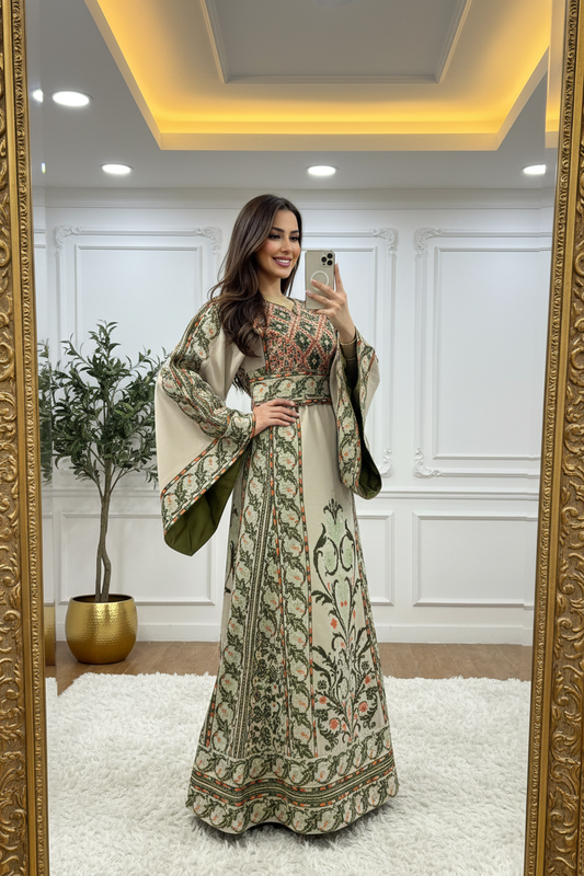 Leila Mirror Selfie - Boutique 2